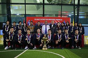 Tim junior Indonesia mendapatkan sambutan hangat setibanya di Tanah Air, Selasa (15/10).