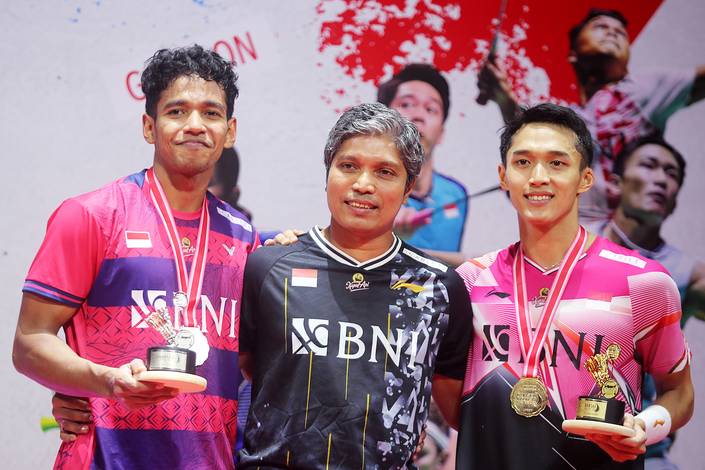 Chico Aura Dwi Wardoyo, Irwansyah, & Jonatan Christie (Djarum Badminton)