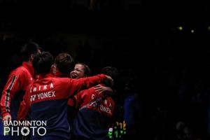 Selebrasi para pemain China usai memastikan gelar juara Piala Sudirman 2021 (Foto: Badminton Photo/Jnanesh Salian)
