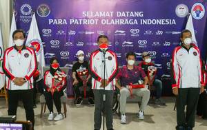 Menteri Pemuda dan Olahraga Republik Indonesia, Zainudin Amali (tengah) saat memberikan sambutan. (Foto: PP PBSI)