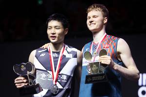 Chou Tien Chen & Anders Antonsen (Djarum Badminton/Edward Luhukay)