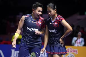 Apriyani Rahayu/Febi Setianingrum (Djarum Badminton/Edward Luhukay)
