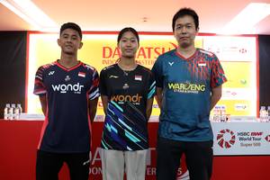 Alwi Farhan, Putri Kusuma Wardani, & Hendra Setiawan (Djarum Badminton/Edward Luhukay)