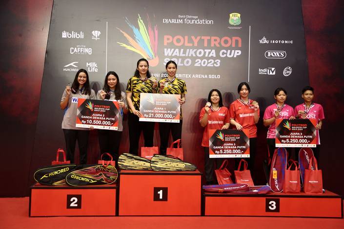 Podium Ganda Dewasa Putri Polytron Walikota Cup Solo 2023 (Djarum Badminton)