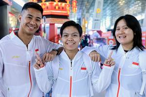 Dejan Ferdinansyah, Siti Fadia Silva Ramadhanti, & Lanny Tria Mayasari (Humas PP PBSI)
