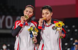 Ganda putri Indonesia, Greysia Polii/Apriyani Rahayu sukses mengalungkan medali emas Olimpiade Tokyo 2020. (Foto: BADMINTONPHOTO - Yves Lacroix)
