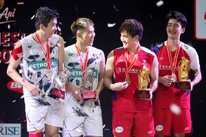 Man Wei Chong/Kai Wun Tee & Liang Wei Keng/Wang Chang (Djarum Badminton)