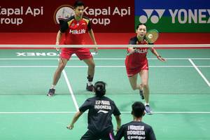 Laga semifinal ganda campuran Indonesia International Series 2022 antara Dejan Ferdinansyah/Gloria Emanuelle Widjaja dan Jafar Hidayatullah/Aisyah Salsabila Putri Pranata (Djarum Badminton)