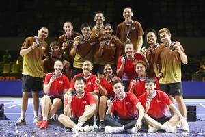 Tim Hurricanes & Rockets (Djarum Badminton/Edward Luhukay)
