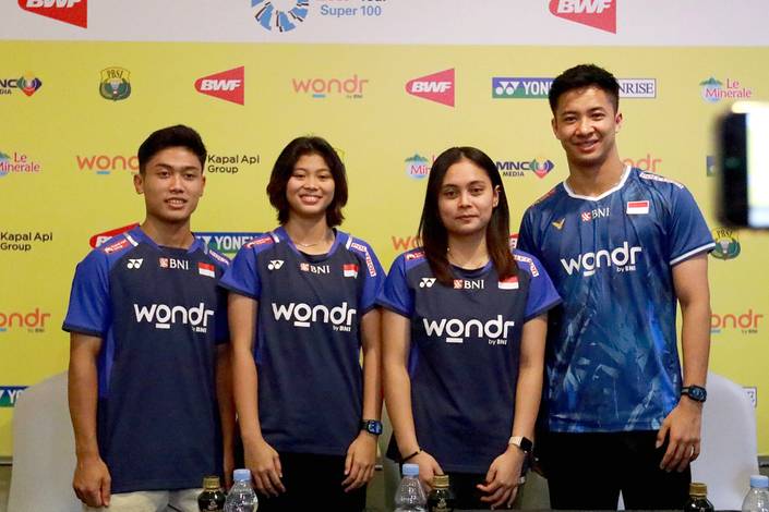 Prahdiska Bagas Shujiwo, Thalita Ramadhani Wiryawan, dan Dejan Ferdinansyah/Bernadine Anindya Wardana (Humas PP PBSI) Prahdiska Bagas Shujiwo, Thalita Ramadhani Wiryawan, dan Dejan Ferdinansyah/Bernadine Anindya Wardana (Humas PP PBSI)