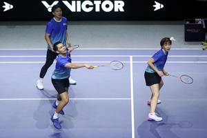 Fajar Alfian, Nur Izzuddin, & Shevon Jemie Lai (Djarum Badminton/Edward Luhukay)