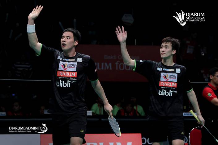 Ko Sung-Hyun/Shin Baek-Cheol saat tampil membela PB Djarum Kudus dalam ajang Djarum Superliga 2017. Ko Sung-Hyun/Shin Baek-Cheol saat tampil membela PB Djarum Kudus dalam ajang Djarum Superliga 2017.
