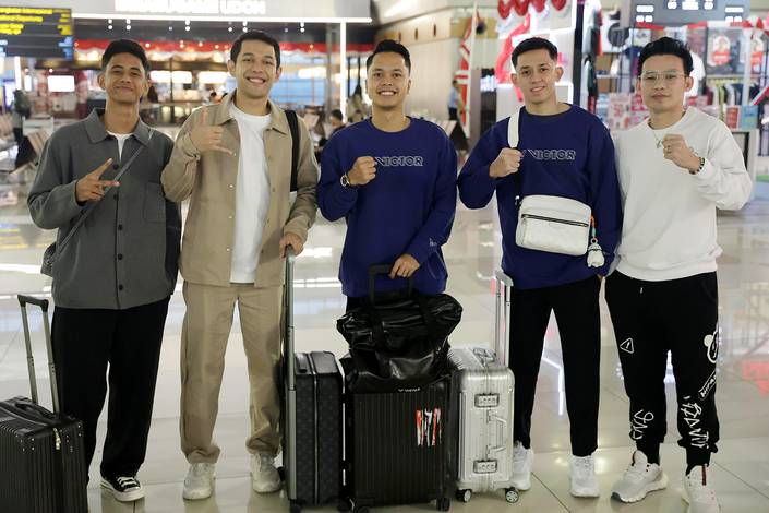 Alwi Farhan, Fajar Alfian, Anthony Sinisuka Ginting, Muhammad Rian Ardianto, & Rinov Rivaldy (Humas PP PBSI) Alwi Farhan, Fajar Alfian, Anthony Sinisuka Ginting, Muhammad Rian Ardianto, & Rinov Rivaldy (Humas PP PBSI)