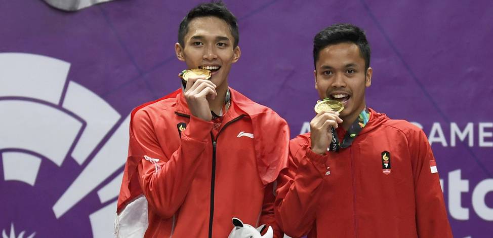Dua tunggal putra andalan Indonesia, Jonatan Christie (kiri) dan Anthony Sinisuka Ginting. Dua tunggal putra andalan Indonesia, Jonatan Christie (kiri) dan Anthony Sinisuka Ginting.