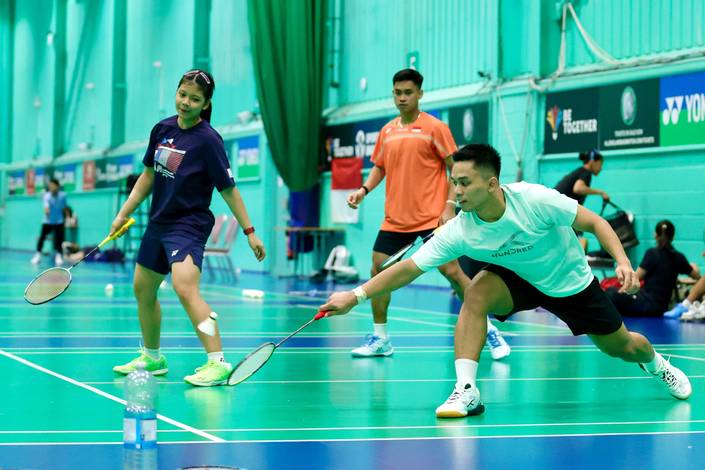 Felisha Alberta Nathaniel Pasaribu, Jafar Hidayatullah, & Amri Syahnawi (Humas PP PBSI)