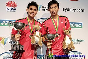 Angga Pratama/Ryan Agung Saputra di Podium Australian Badminton Open 2013. (Foto: PBSI)