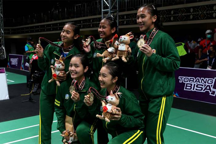 Skuad bulu tangkis putri Jawa Timur (PON Papua 2021/Hadi Abdulloh) Skuad bulu tangkis putri Jawa Timur (PON Papua 2021/Hadi Abdulloh)