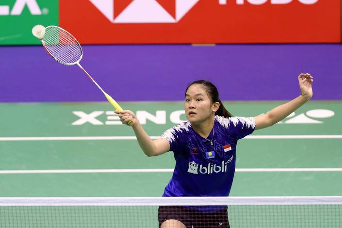 Ruselli Hartawan (Indonesia) menyambut pengembalian. Ruselli Hartawan (Indonesia) menyambut pengembalian.
