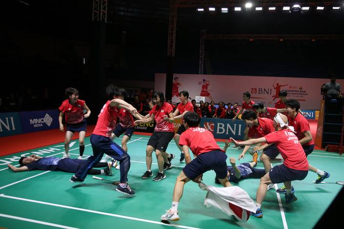 Selebrasi tim bulu tangkis Jepang usai menjuarai BAJC 2023 (Humas PP PBSI) Selebrasi tim bulu tangkis Jepang usai menjuarai BAJC 2023 (Humas PP PBSI)