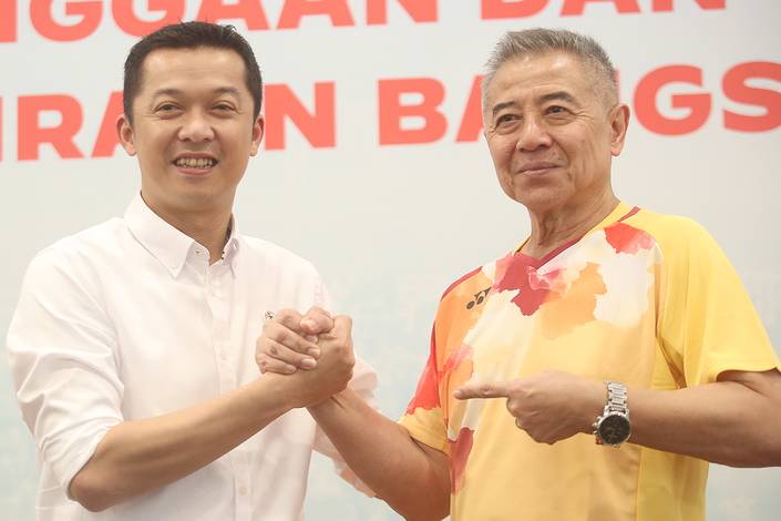 Taufik Hidayat & Mulyo Handoyo (Djarum Badminton) Taufik Hidayat & Mulyo Handoyo (Djarum Badminton)