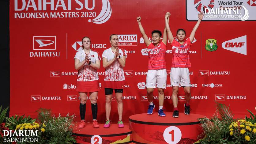 Ganda putri Indonesia, Greysia Polii/Apriyani Rahayu (kanan) saat menjuarai Daihatsu Indonesia Masters 2020 BWF World Tour Super 500. Ganda putri Indonesia, Greysia Polii/Apriyani Rahayu (kanan) saat menjuarai Daihatsu Indonesia Masters 2020 BWF World Tour Super 500.