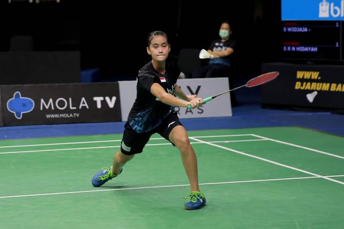 Stephanie Widjaja (tim Garuda) menyambut pengembalian. Stephanie Widjaja (tim Garuda) menyambut pengembalian.