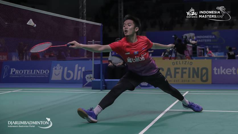 Vicky Angga Saputra (Indonesia) menyambut pengembalian. Vicky Angga Saputra (Indonesia) menyambut pengembalian.