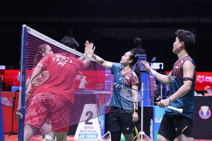 Cheng Xing/Zhang Chi & Verrell Yustin Mulia/Lisa Ayu Kusumawati (Humas PP PBSI) Cheng Xing/Zhang Chi & Verrell Yustin Mulia/Lisa Ayu Kusumawati (Humas PP PBSI)